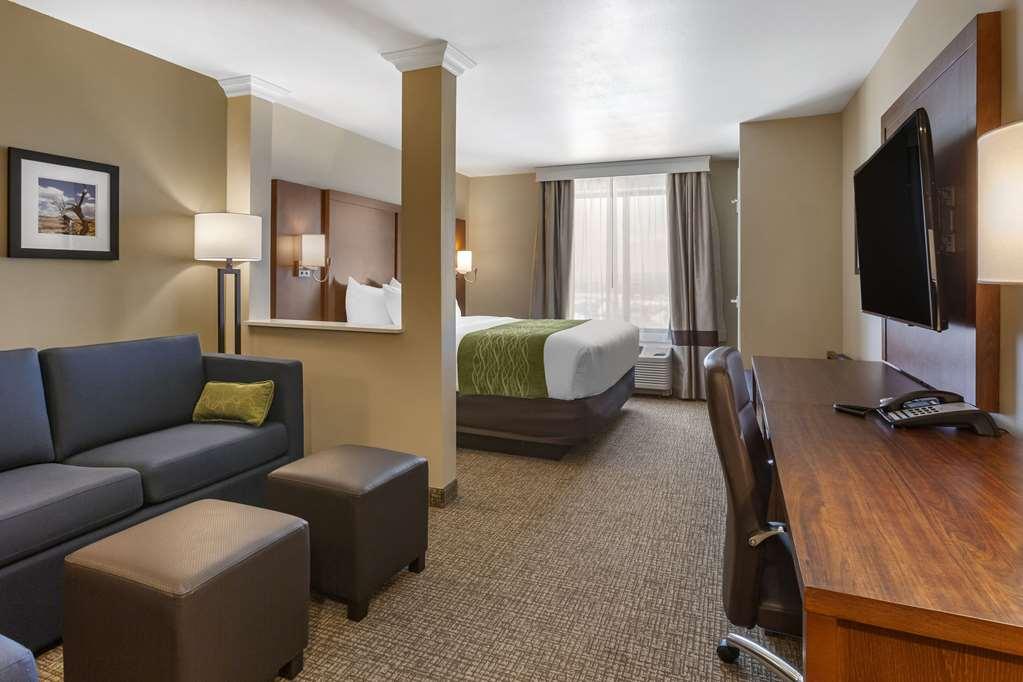 Comfort Suites Albuquerque Airport Habitación foto